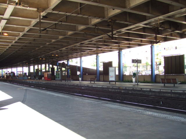 カンヌ駅さようなら～思ってたより小さく寂しい駅